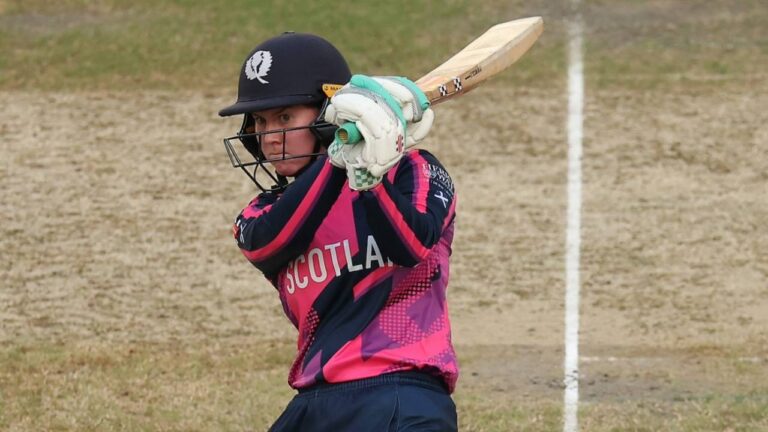 Fraser and Carter fifties, Gordon three-for help Scotland ease past Netherlands – اسکاٹ لینڈ کی نیدرلینڈز کے خلاف شاندار فتح: فریزر اور کارٹر کی نصف سنچریاں